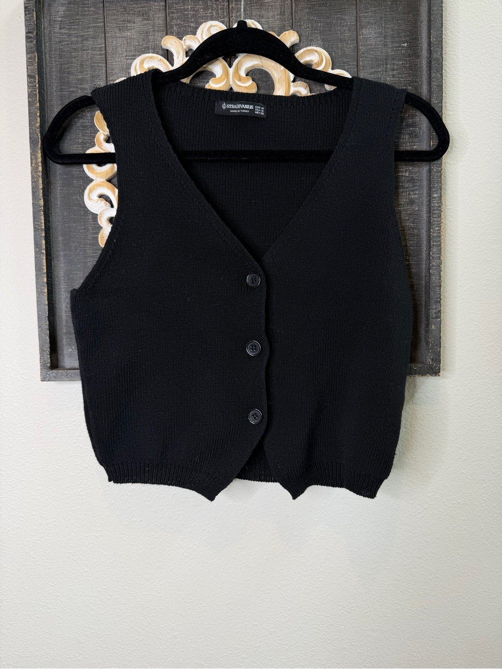 stradivarius Black V-Neck Button-Front Knit Vest